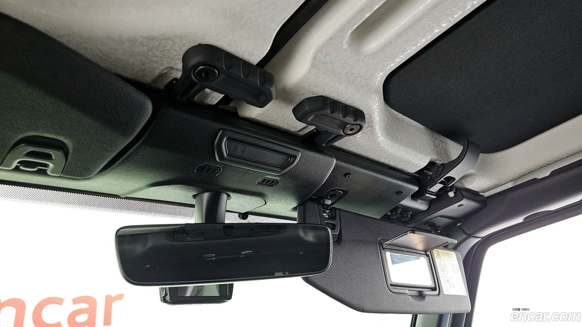 Main__Slider__Photo:Wrangler Jeep 2020.3-18