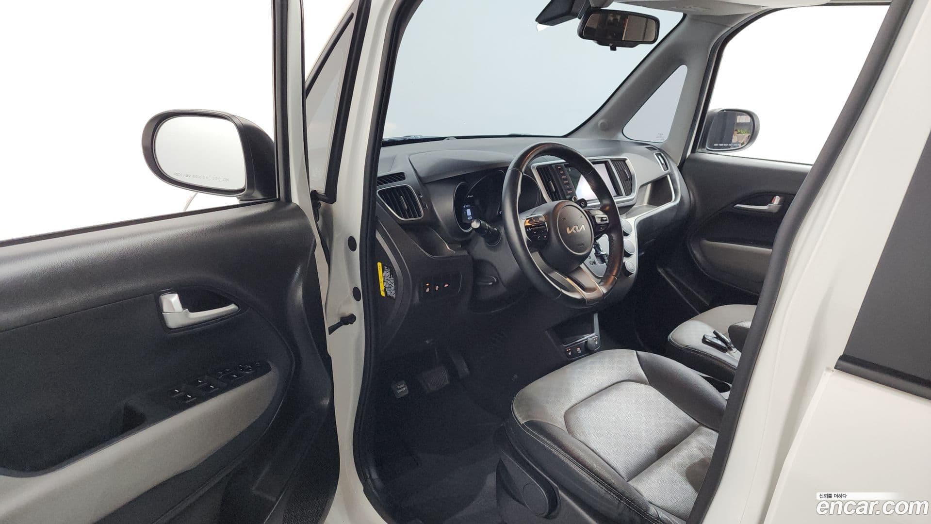 Main__Slider__Photo:RAY Kia 2021.8-9