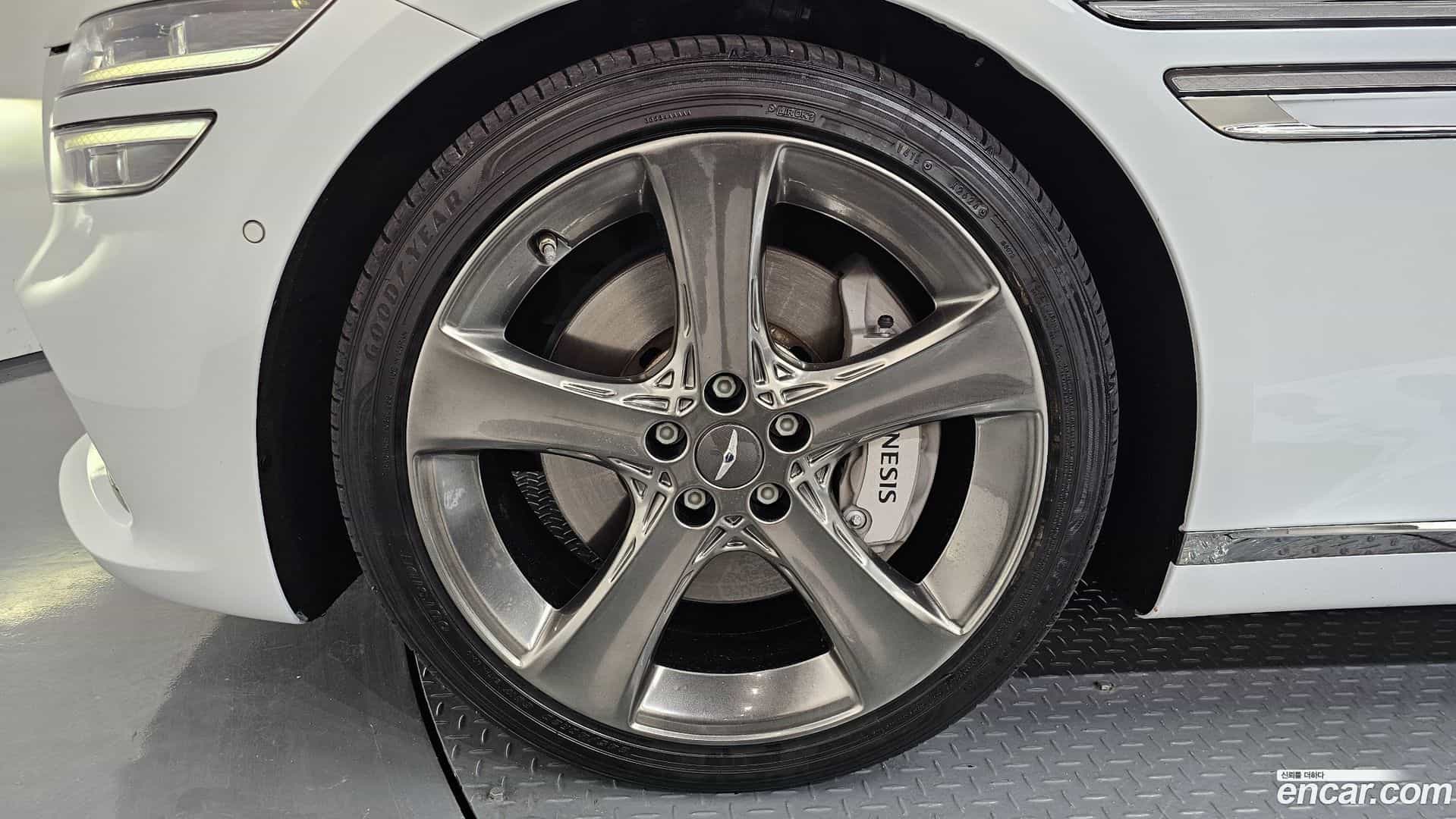 G80 Genesis 2022.5-OUTER-005