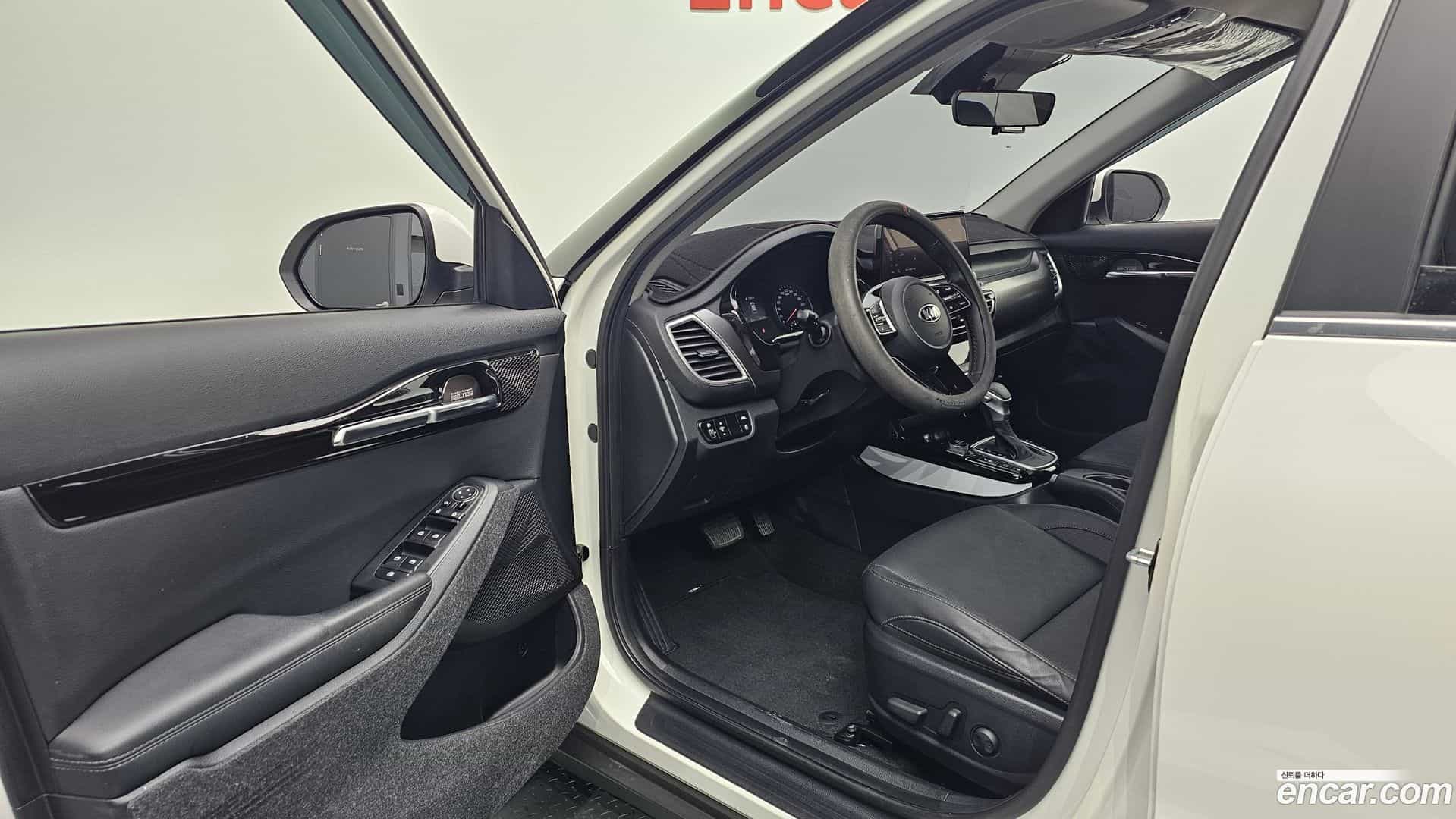 Seltos Kia 2021.3-INNER-010