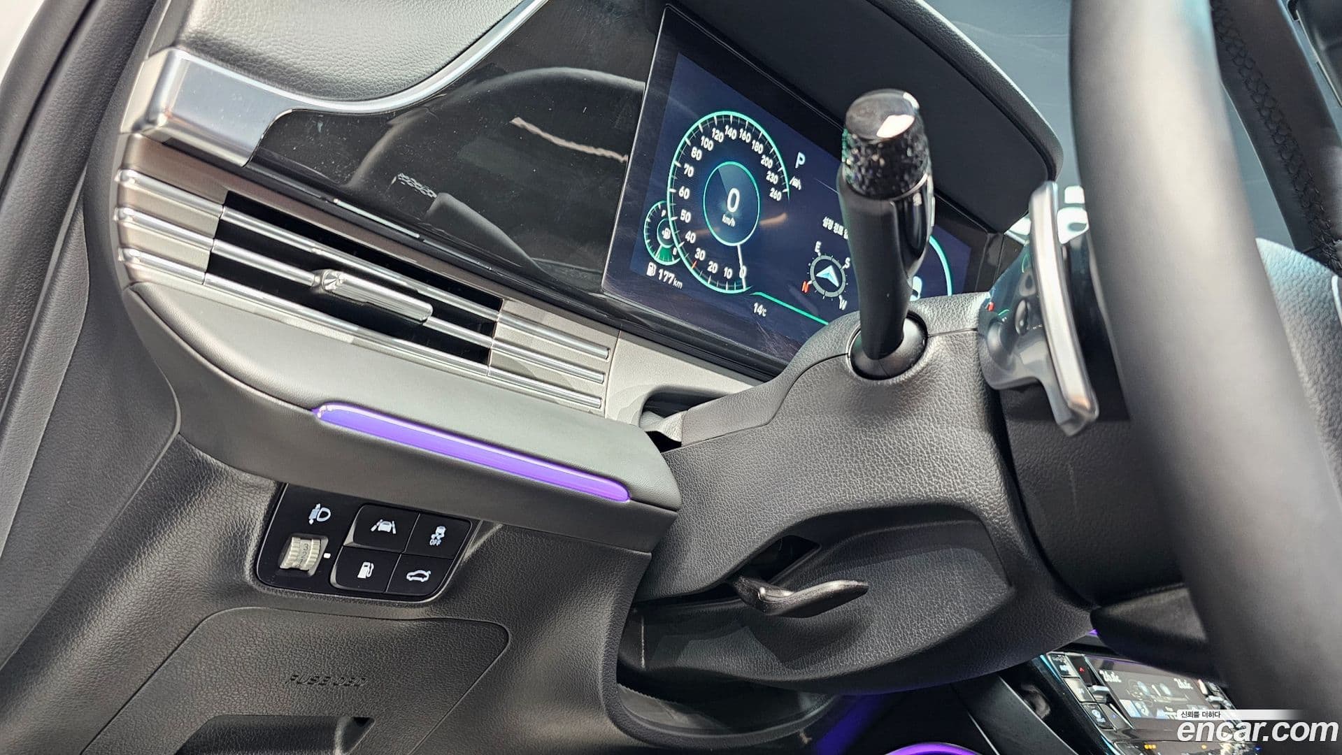 Main__Slider__Photo:Grandeur Hyundai 2022.9-14