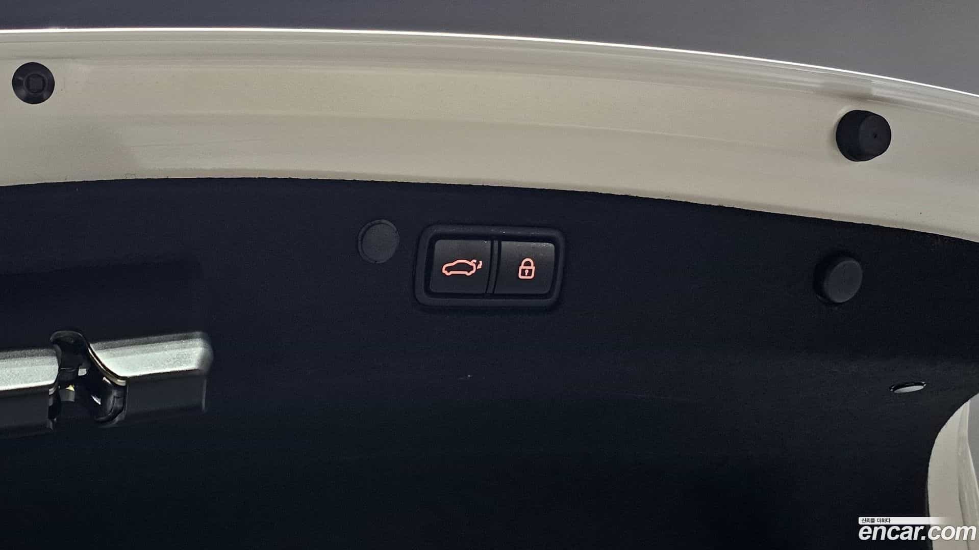 Grandeur Hyundai 2022.9-OPTION-024