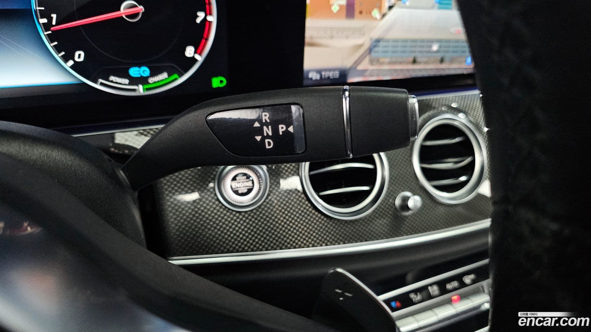 Main__Slider__Photo:E-Class Mercedes-Benz 2020.11-8