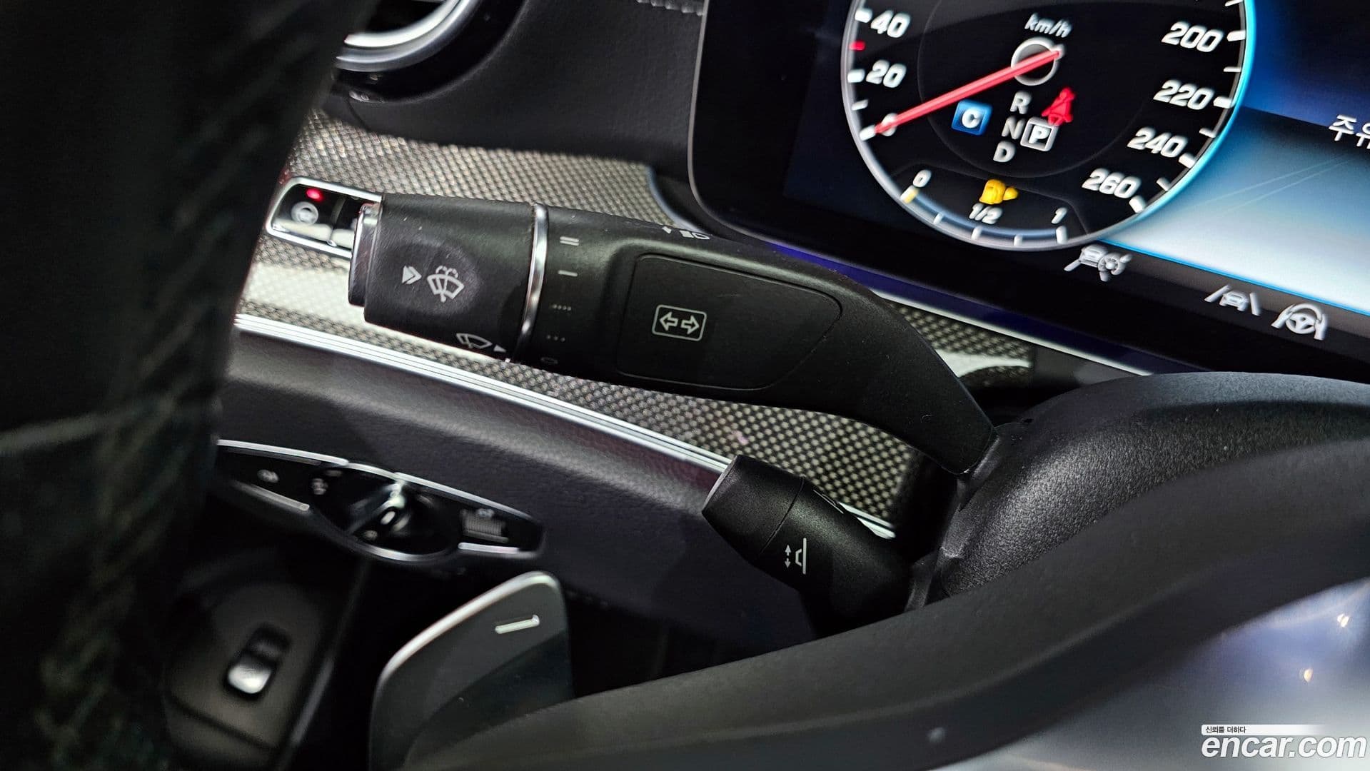 Main__Slider__Photo:E-Class Mercedes-Benz 2020.11-14