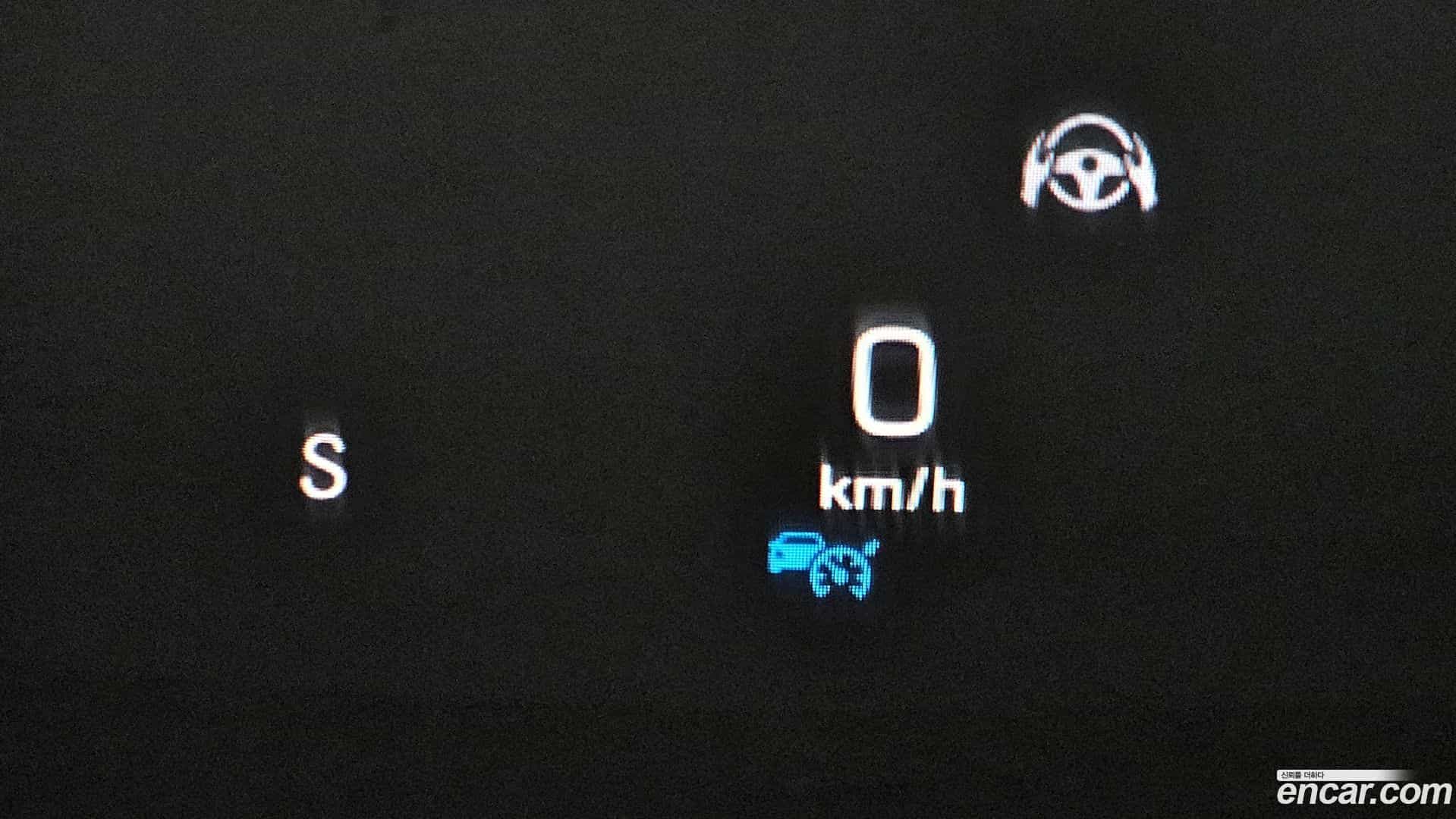 E-Class Mercedes-Benz 2020.11-OPTION-022