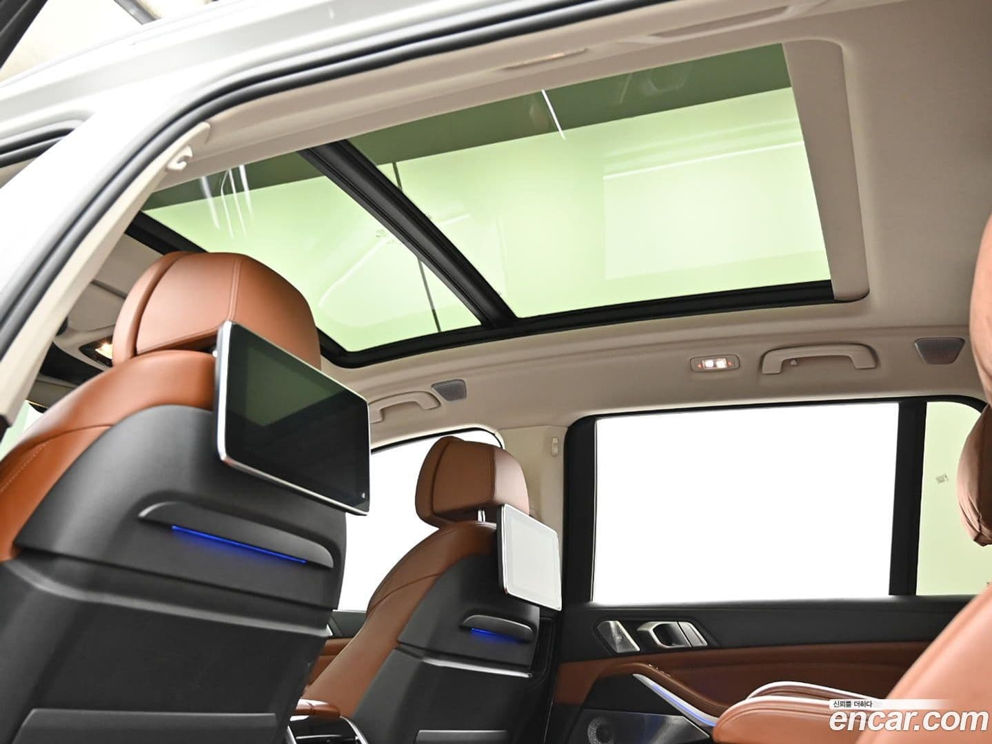 Main__Slider__Photo:X7 BMW 2021.5-18