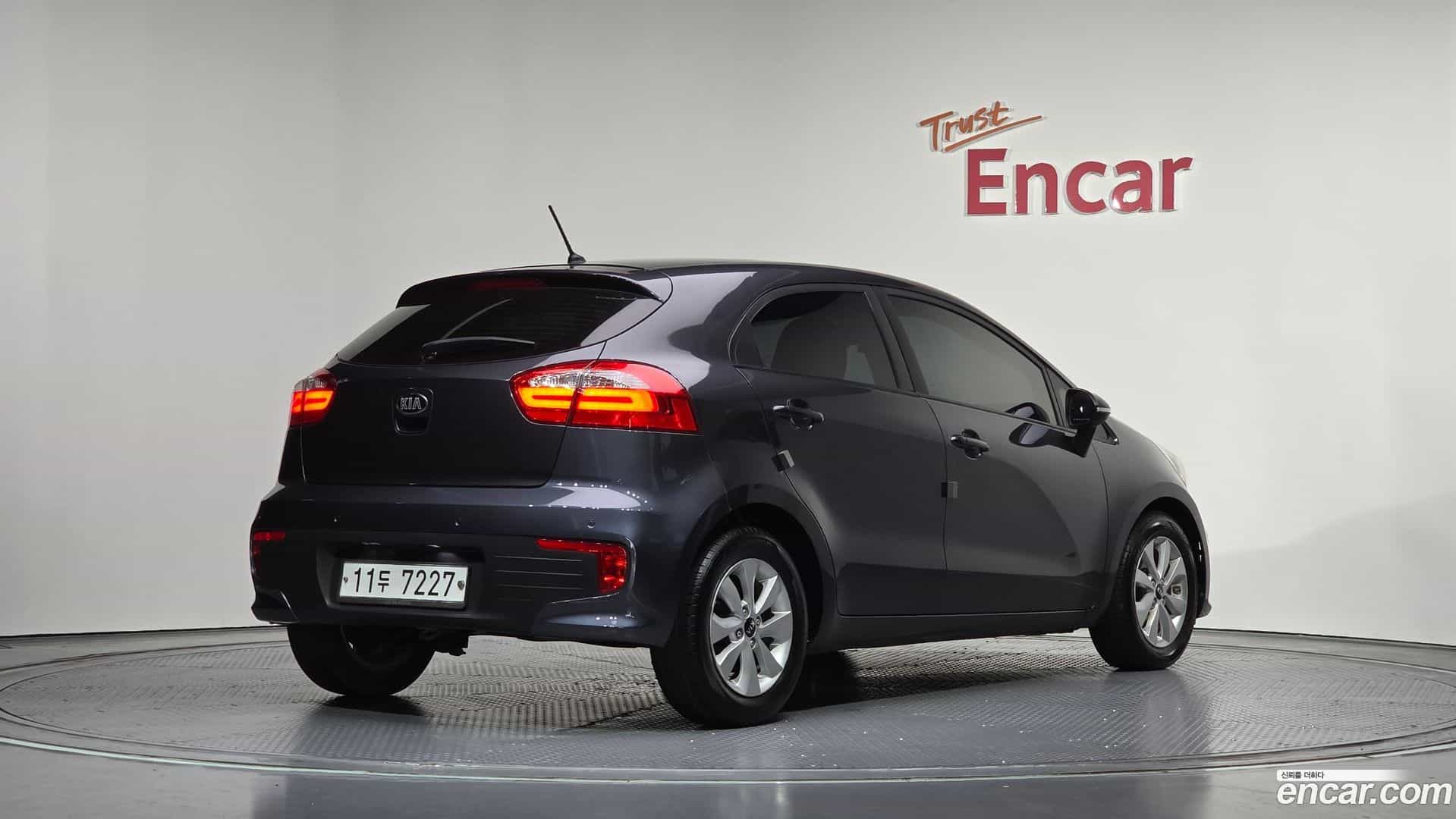 pride Kia 2015.4-OUTER-002