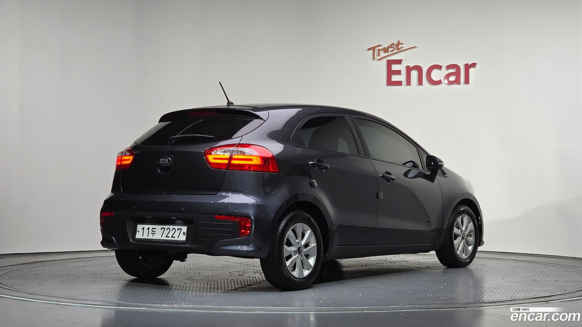 Main__Slider__Photo:pride Kia 2015.4-1