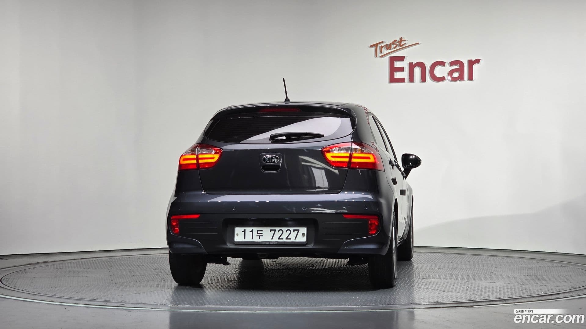 Main__Slider__Photo:pride Kia 2015.4-3