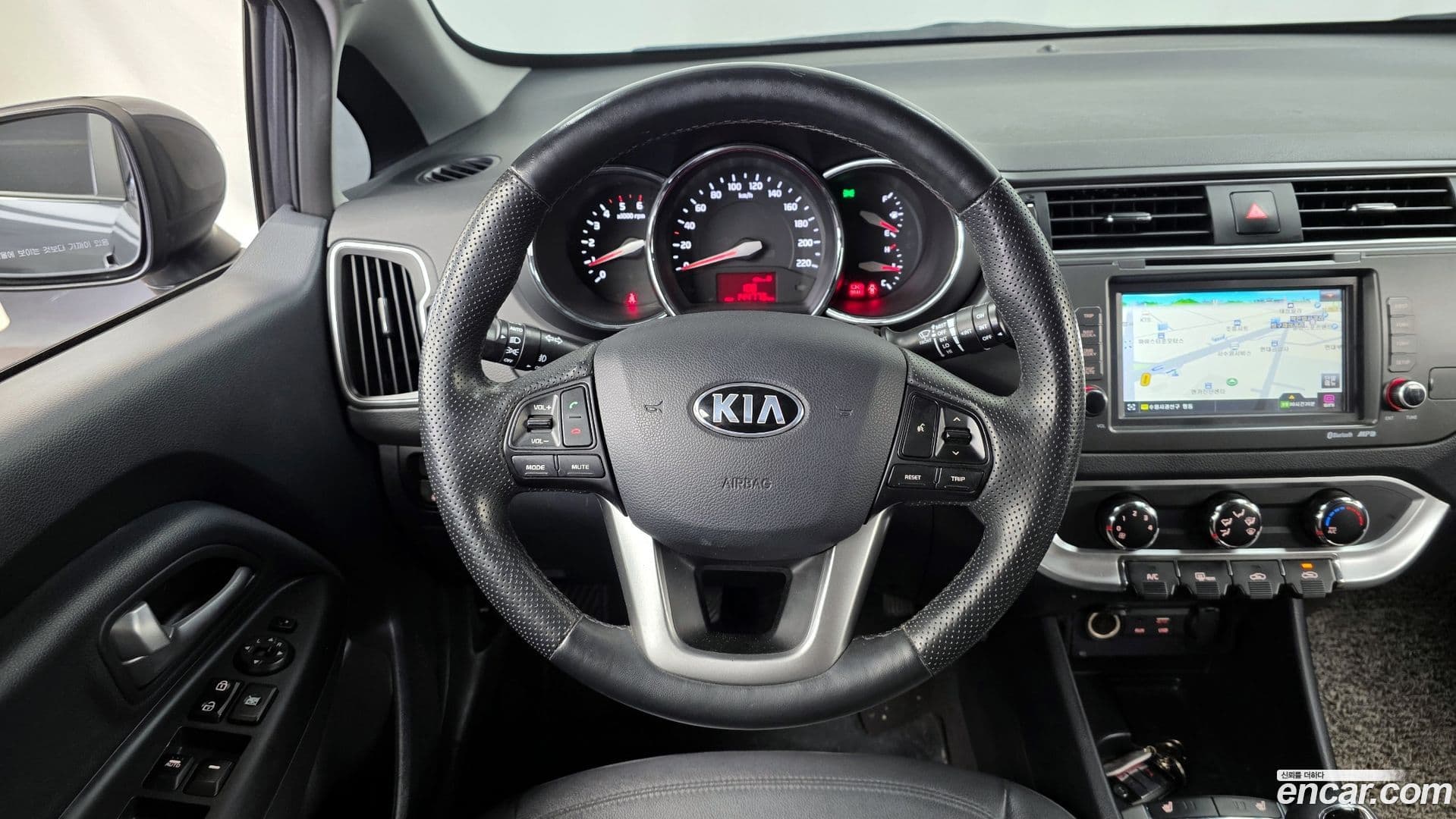 Main__Slider__Photo:pride Kia 2015.4-12