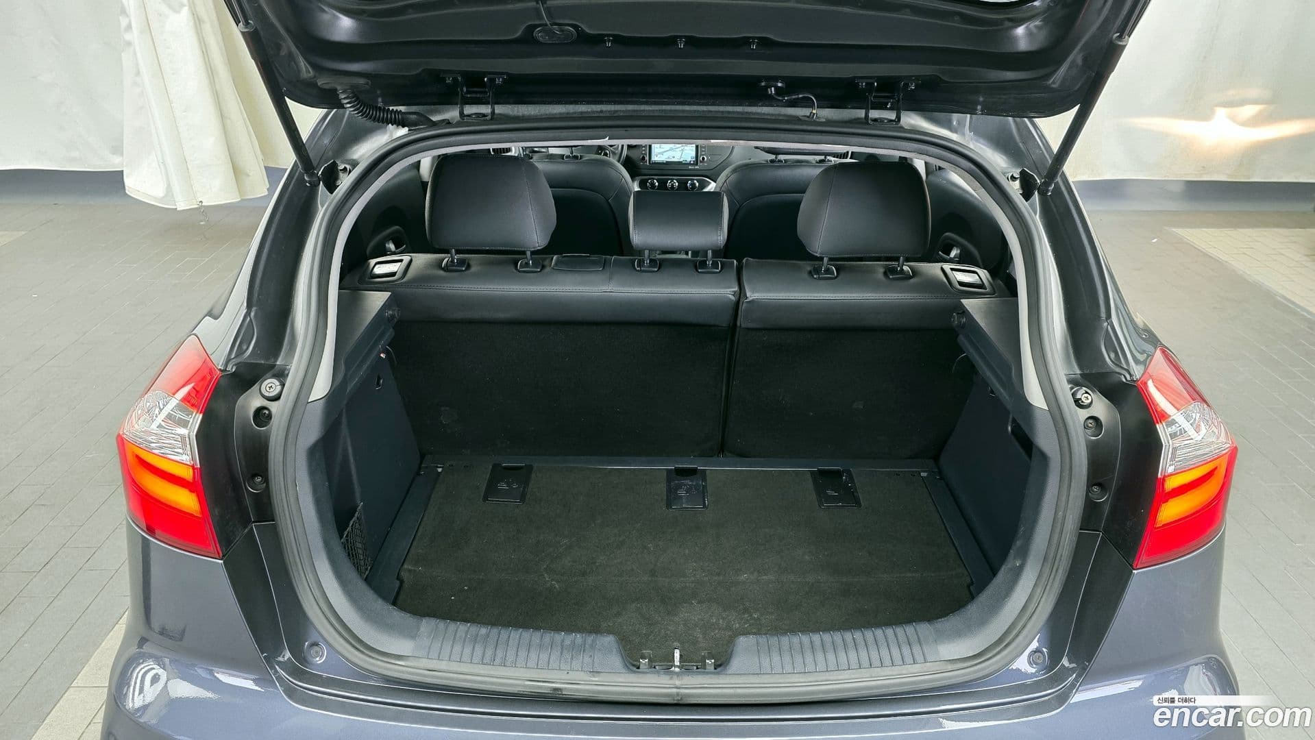 Main__Slider__Photo:pride Kia 2015.4-19