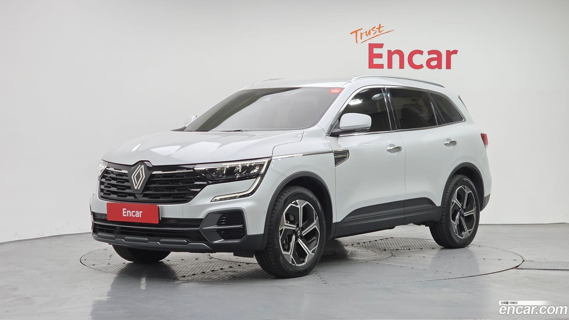 Main__Slider__Photo:QM6 Renault-KoreaSamsung 2024.8-0