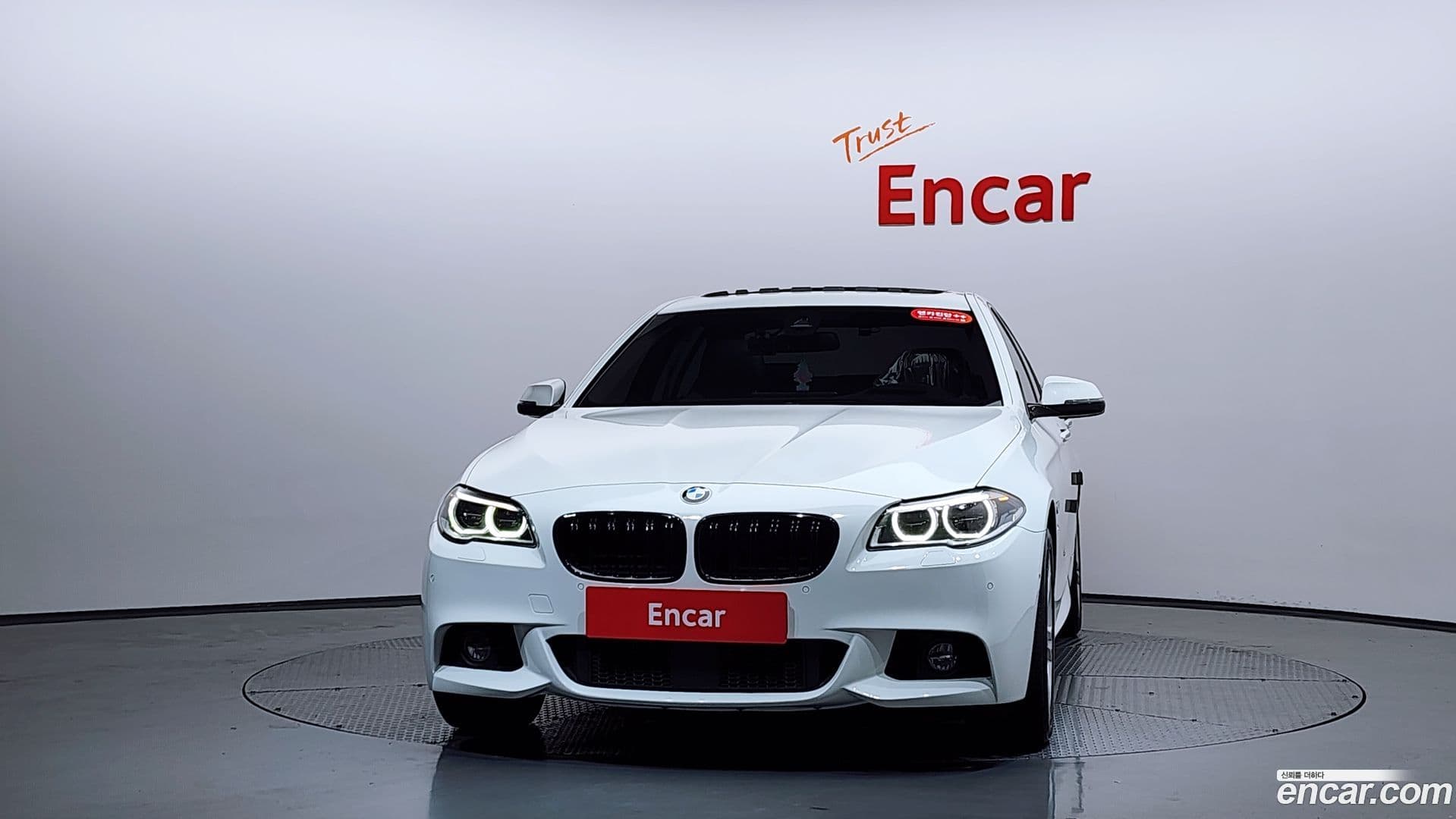 Main__Slider__Photo:5-Series BMW 2016.9-2