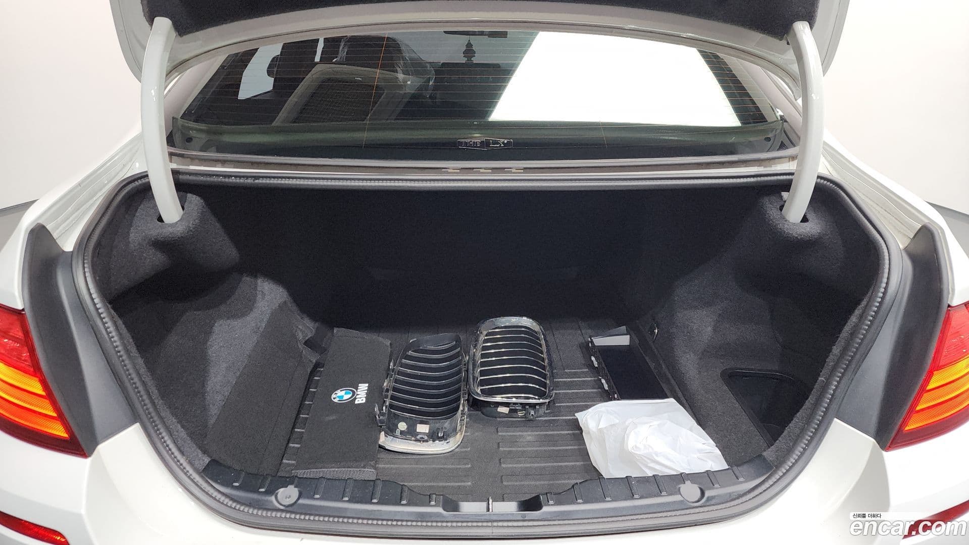 Main__Slider__Photo:5-Series BMW 2016.9-19