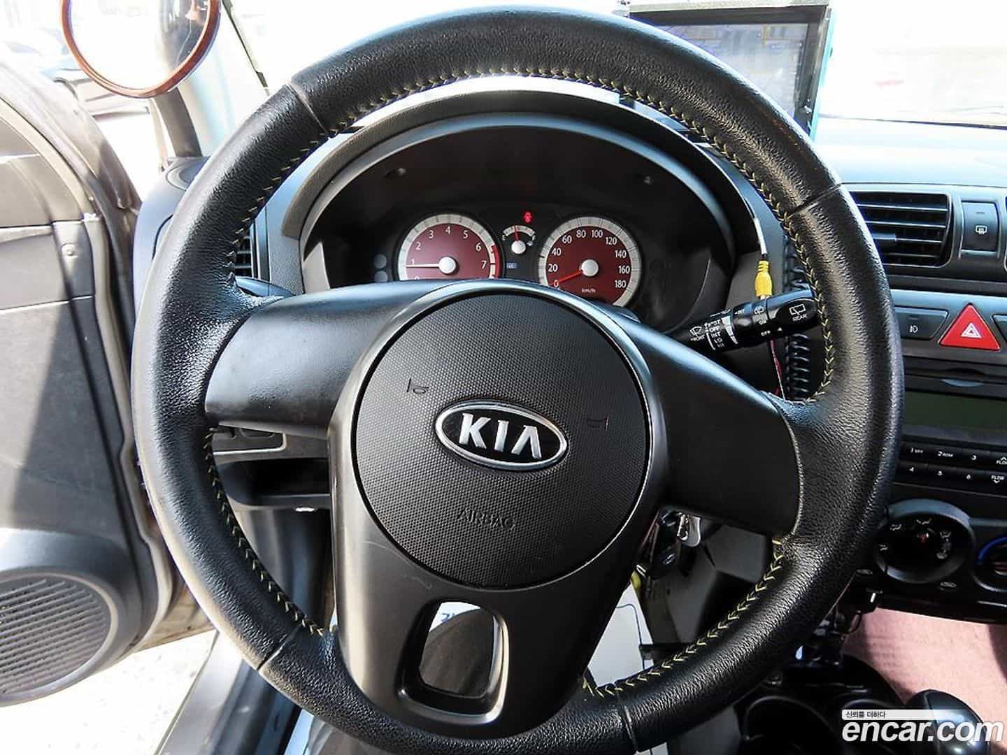 morning Kia 2010.11-INNER-008