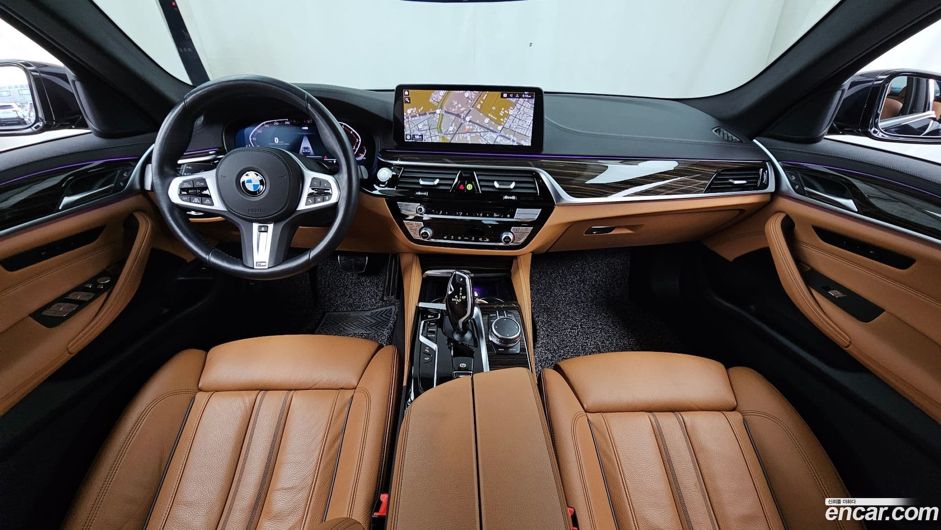 Main__Slider__Photo:5-Series BMW 2021.4-6