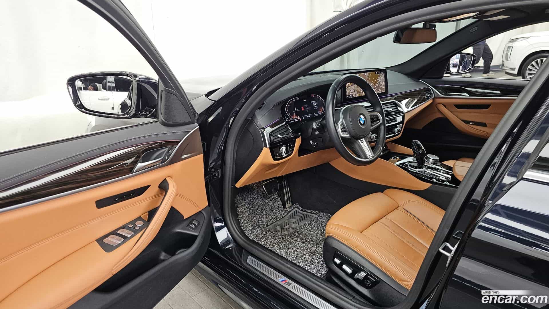 5-Series BMW 2021.4-INNER-010