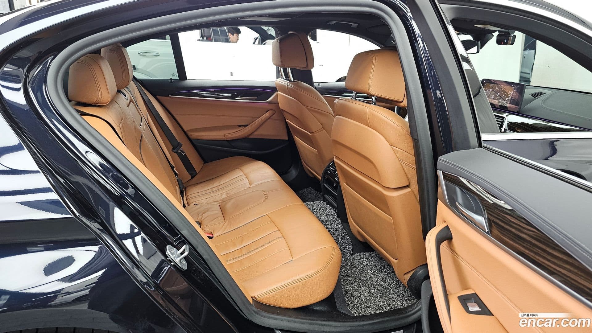 Main__Slider__Photo:5-Series BMW 2021.4-11