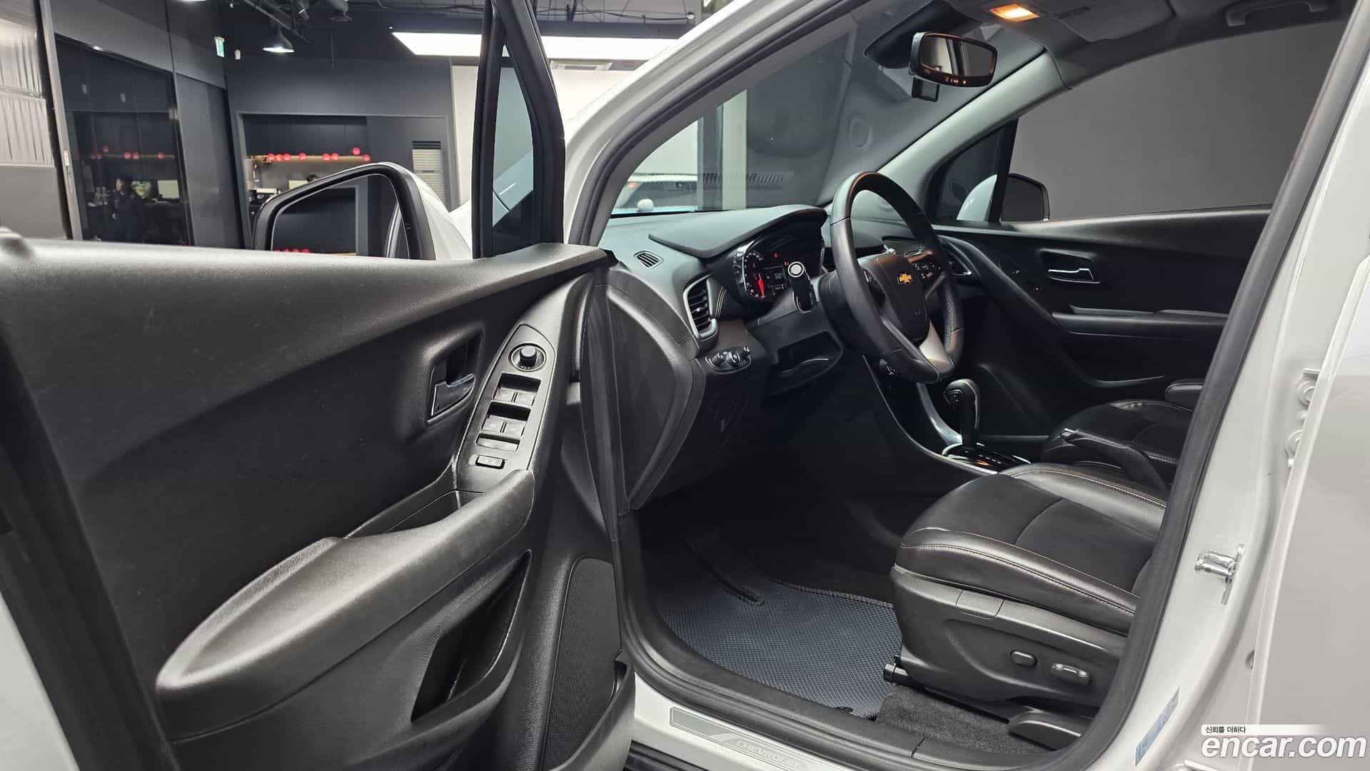 Trax ChevroletGMDaewoo 2017.10-INNER-010