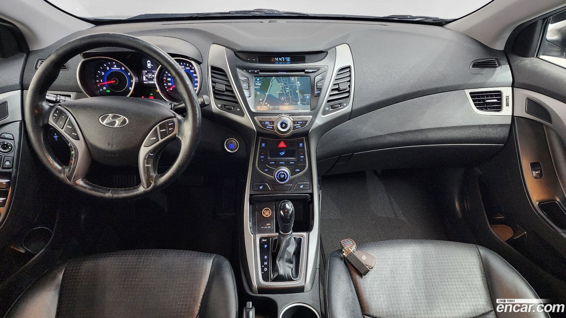 Main__Slider__Photo:AVANTE Hyundai 2014.10-6