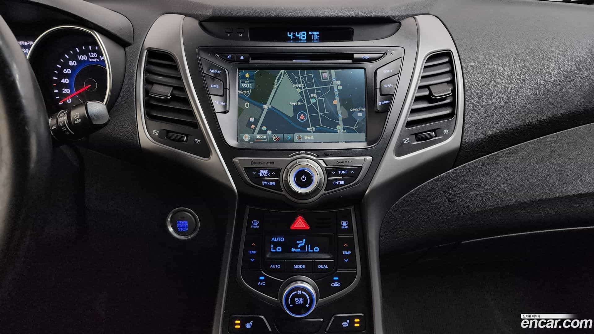 AVANTE Hyundai 2014.10-OPTION-019