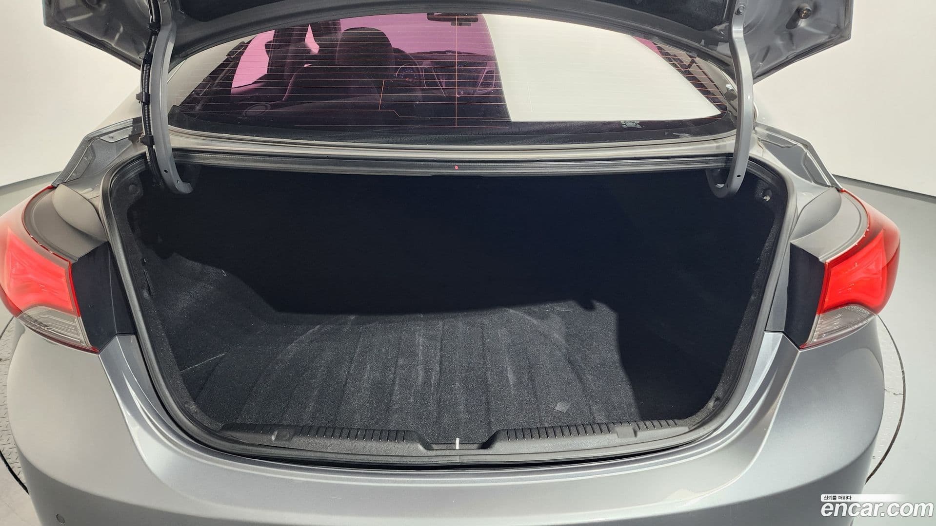 Main__Slider__Photo:AVANTE Hyundai 2014.10-19