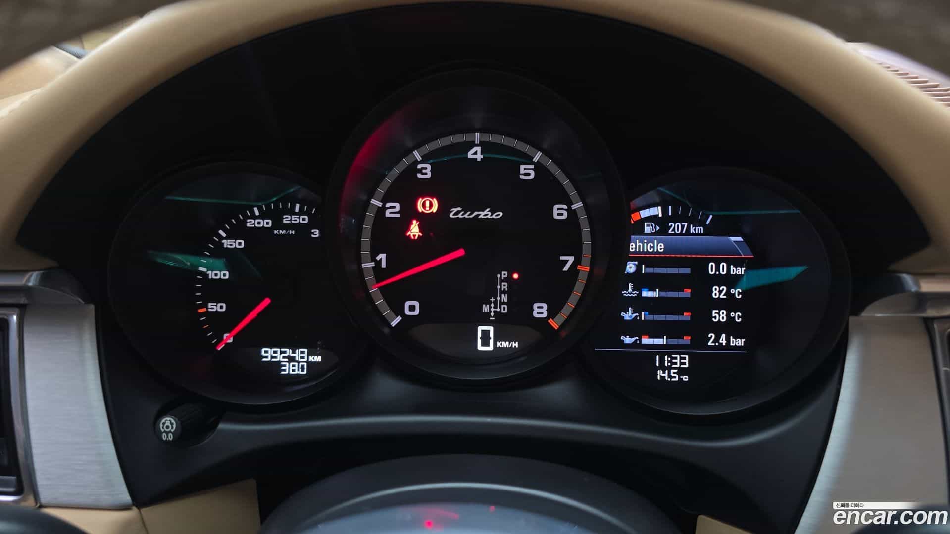 Macan Porsche 2014.5-INNER-008