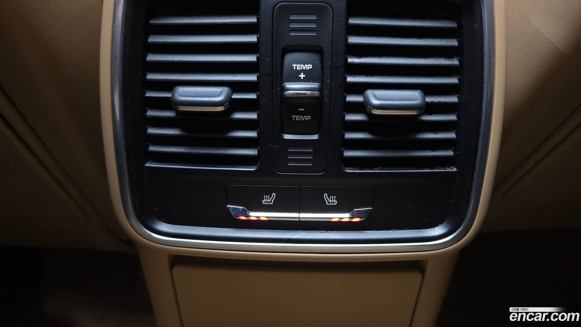 Main__Slider__Photo:Macan Porsche 2014.5-17