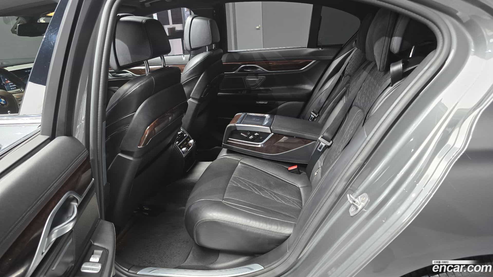 7-Series BMW 2016.9-OPTION-016