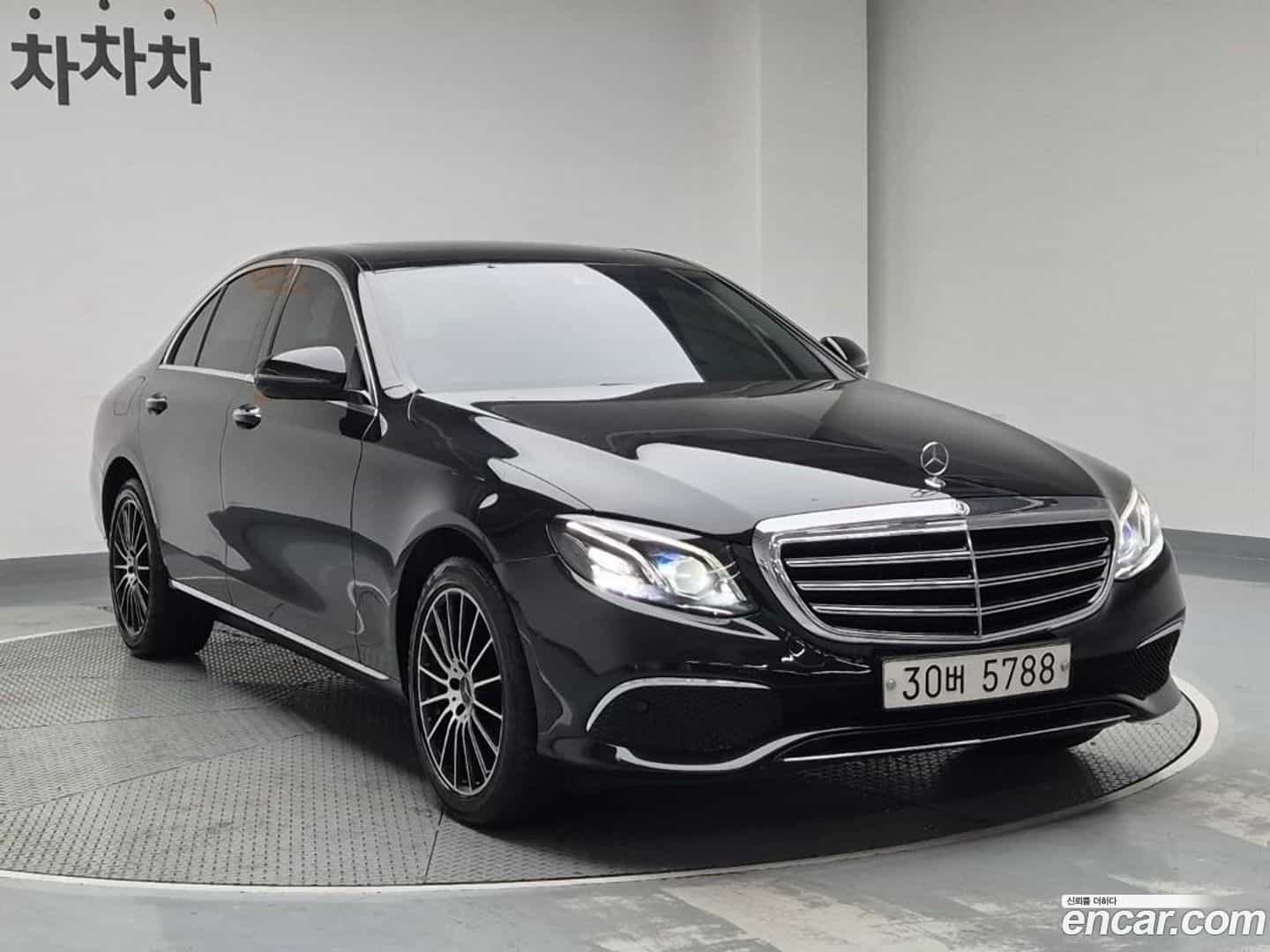 E-Class Mercedes-Benz 2018.7-OUTER-005