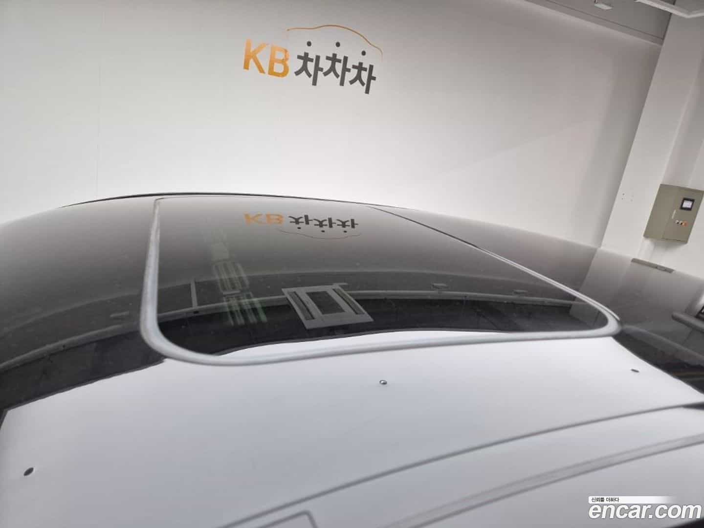 E-Class Mercedes-Benz 2018.7-OPTION-018