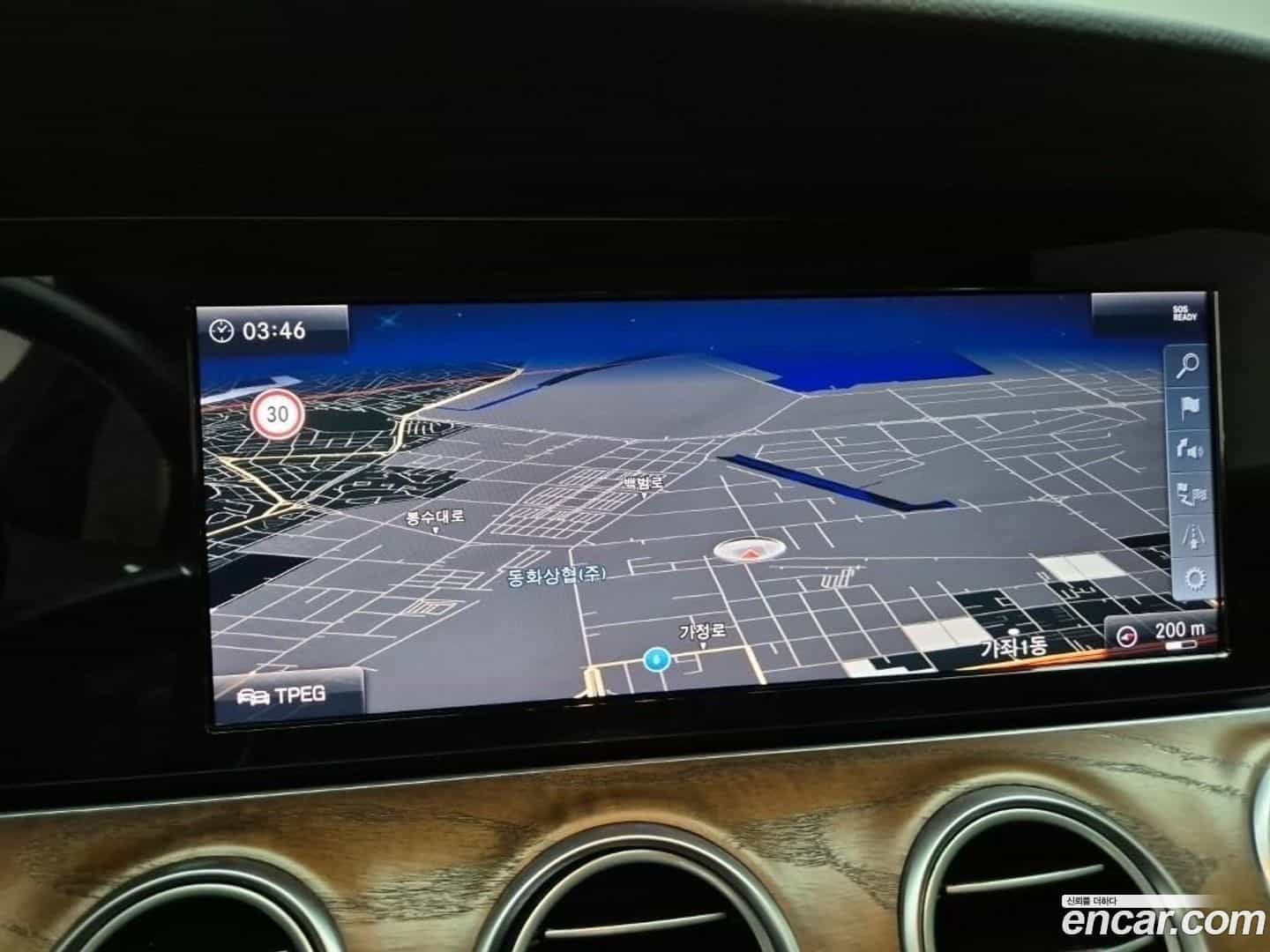 E-Class Mercedes-Benz 2018.7-OPTION-019