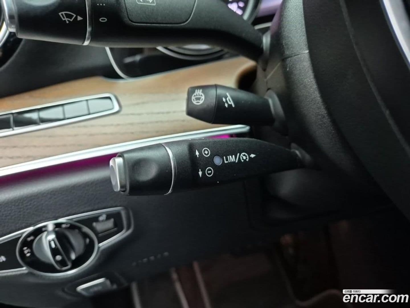 Main__Slider__Photo:E-Class Mercedes-Benz 2018.7-16