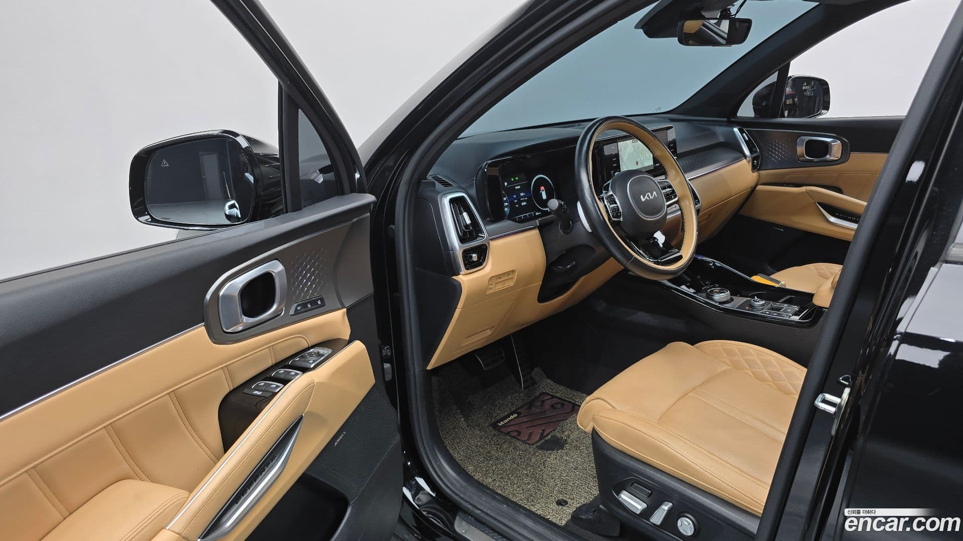 Main__Slider__Photo:Sorento Kia 2021.7-10