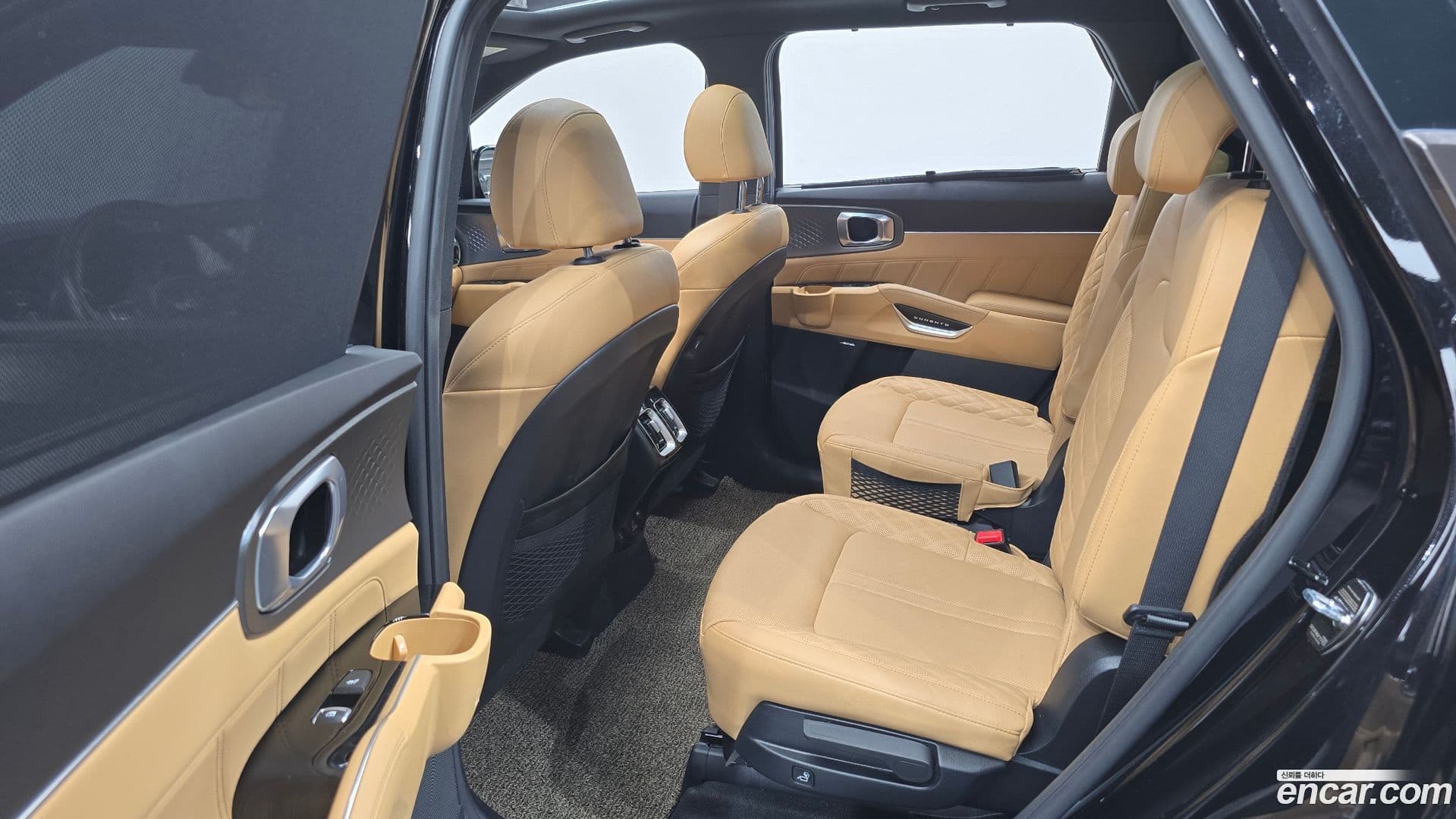 Main__Slider__Photo:Sorento Kia 2021.7-11