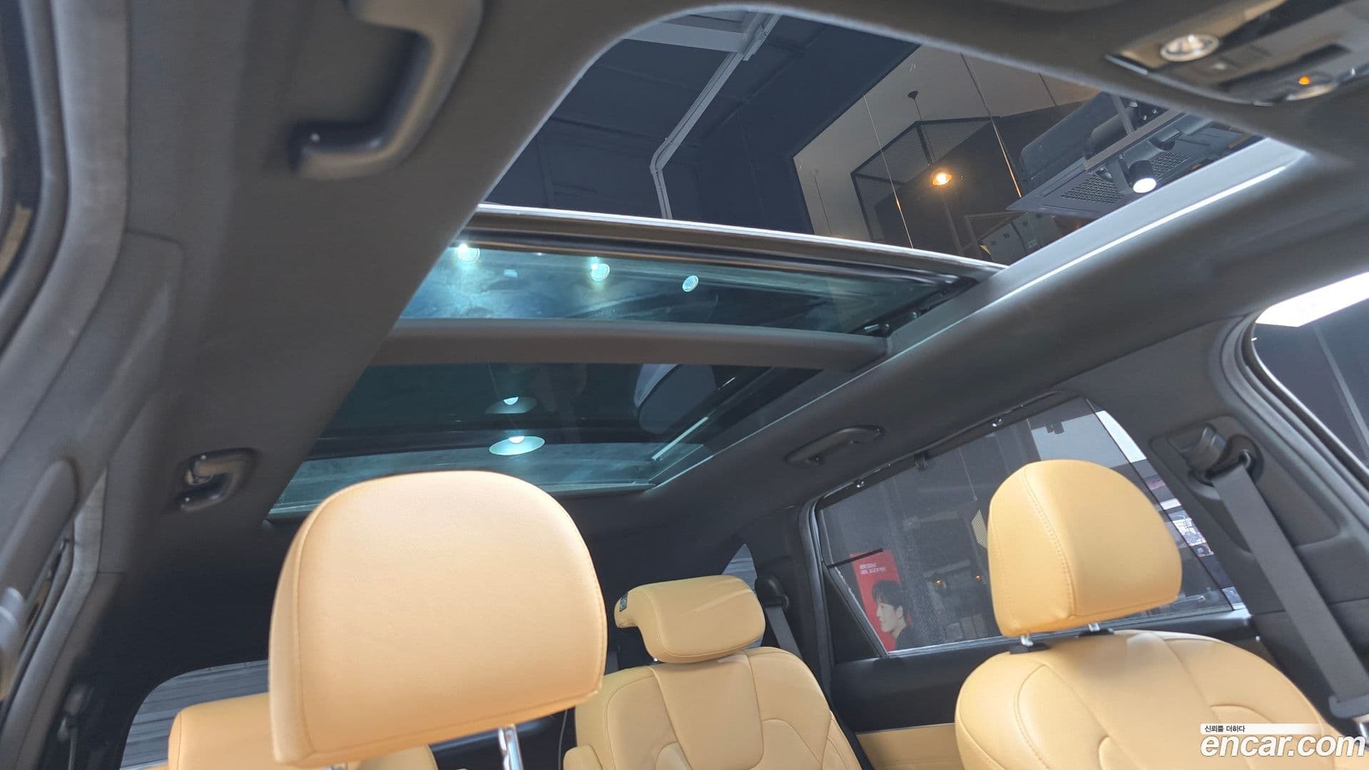 Main__Slider__Photo:Sorento Kia 2021.7-18