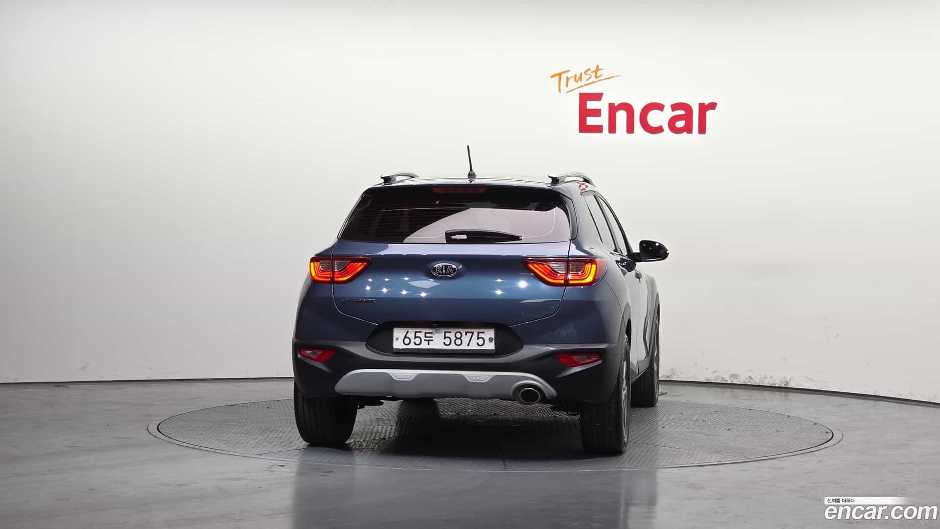 Stonic Kia 2018.11-OUTER-004