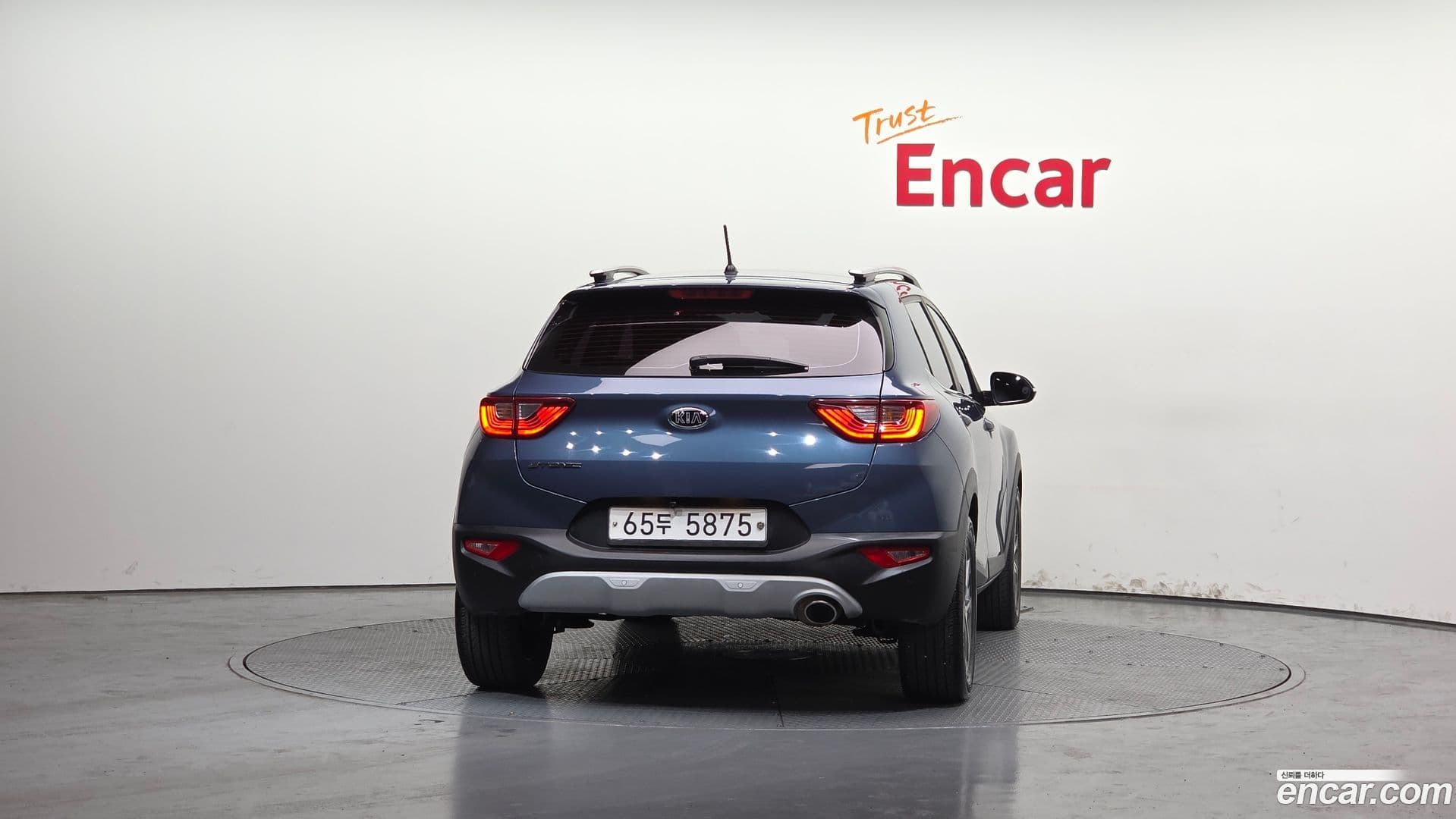 Main__Slider__Photo:Stonic Kia 2018.11-3