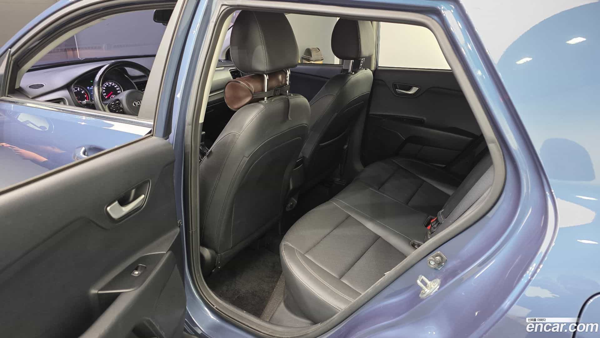 Stonic Kia 2018.11-OPTION-015