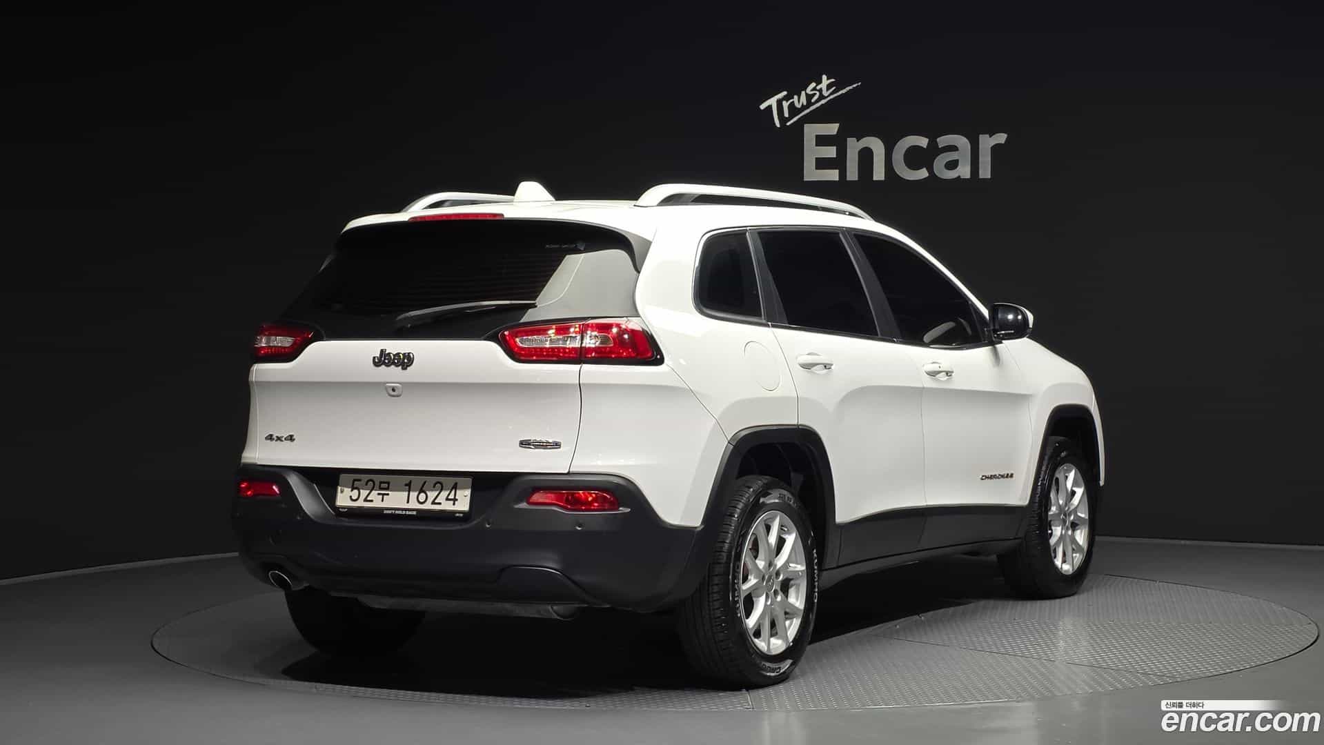 Cherokee Jeep 2017.7-OUTER-002