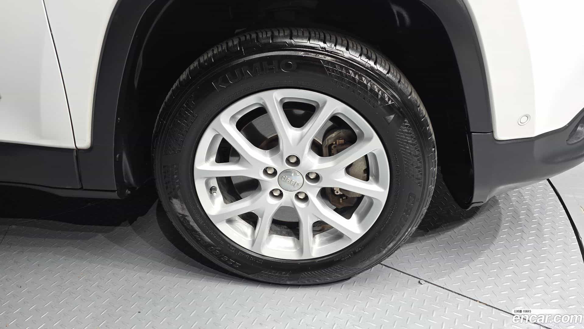 Cherokee Jeep 2017.7-OUTER-005