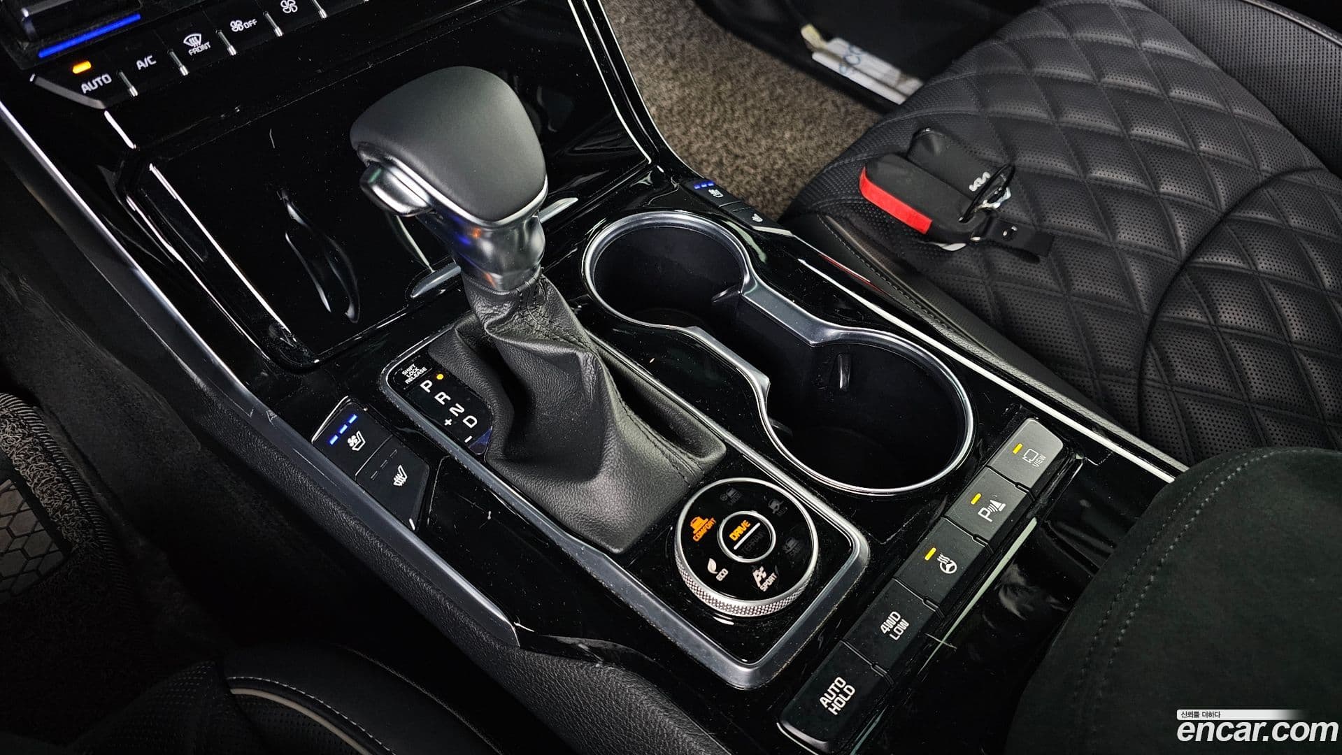 Main__Slider__Photo:Mohave Kia 2022.6-8