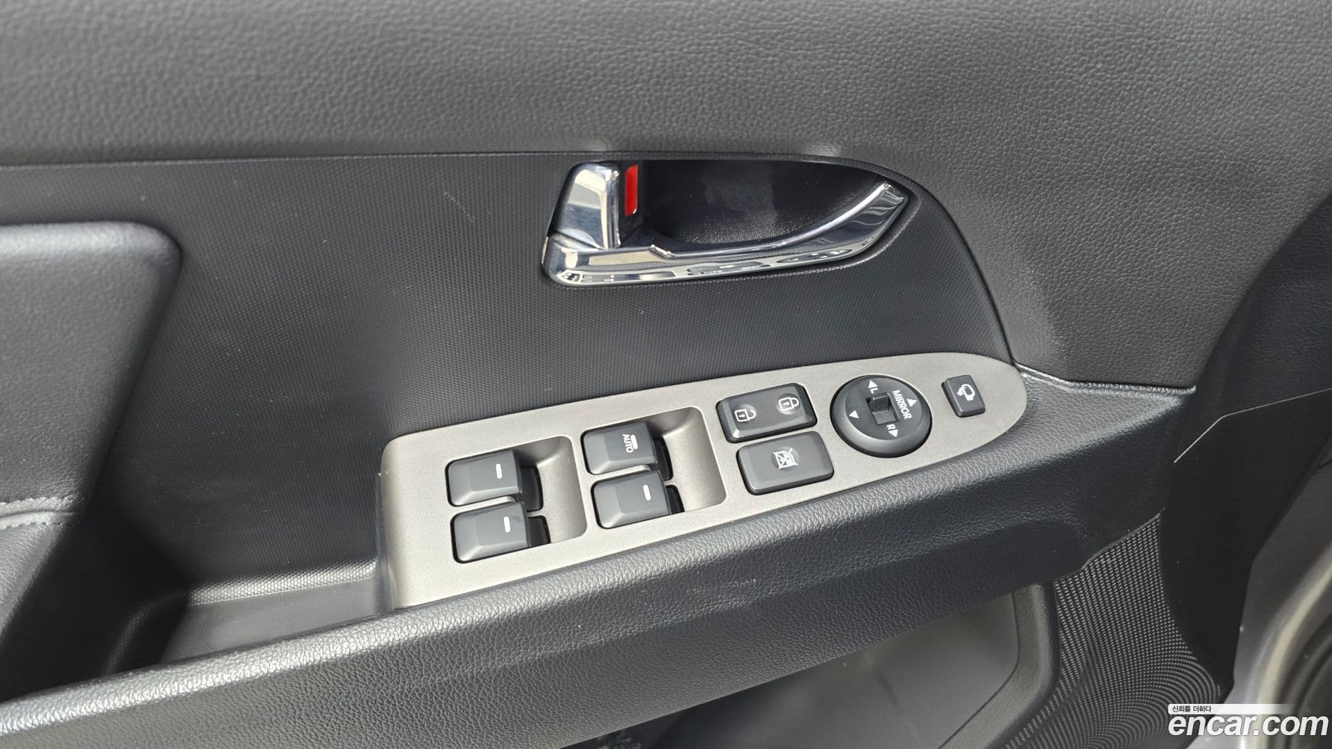 Main__Slider__Photo:Sportage Kia 2015.6-16