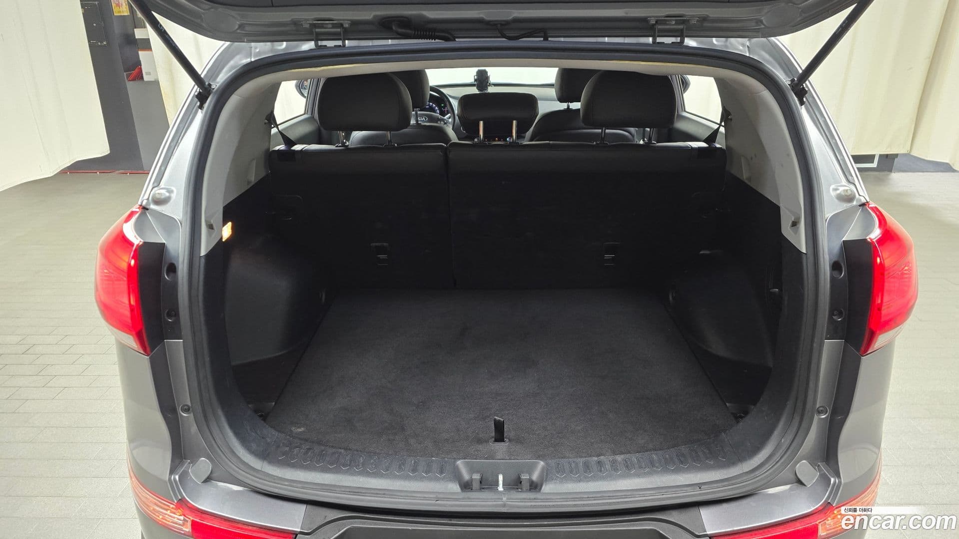 Main__Slider__Photo:Sportage Kia 2015.6-19