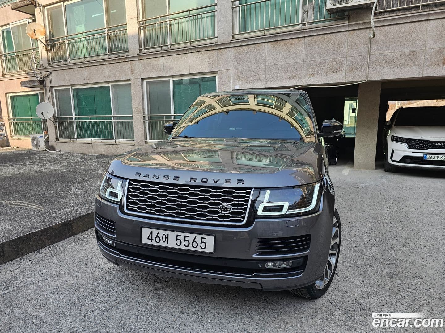 Main__Slider__Photo:Range Rover Land Rover 2015.1-0