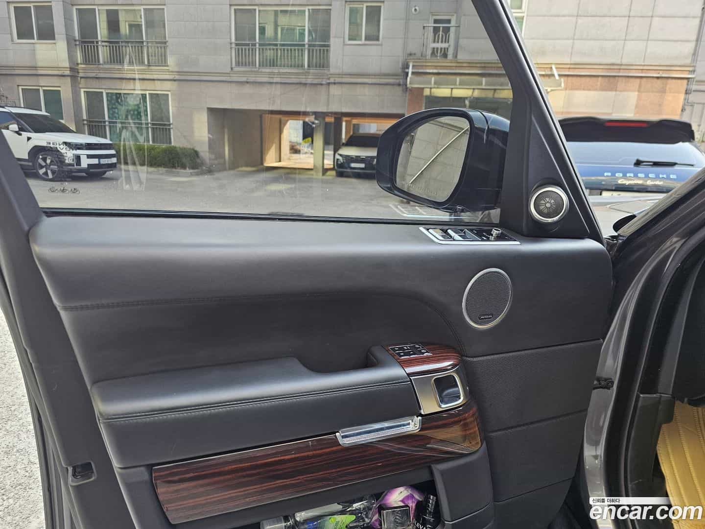 Range Rover Land Rover 2015.1-INNER-007