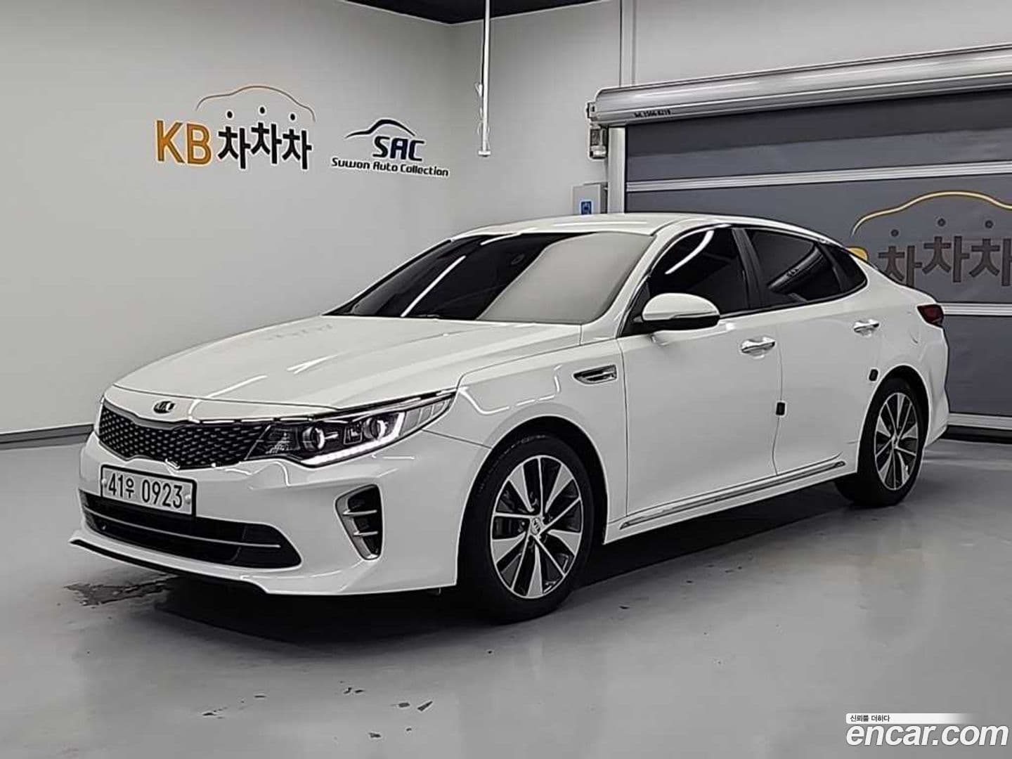 Main__Slider__Photo:K5 Kia 2015.11-0