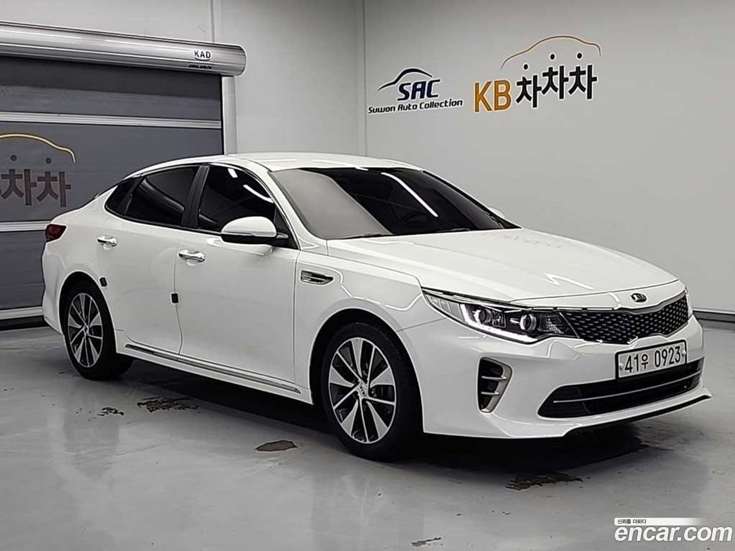 Main__Slider__Photo:K5 Kia 2015.11-3