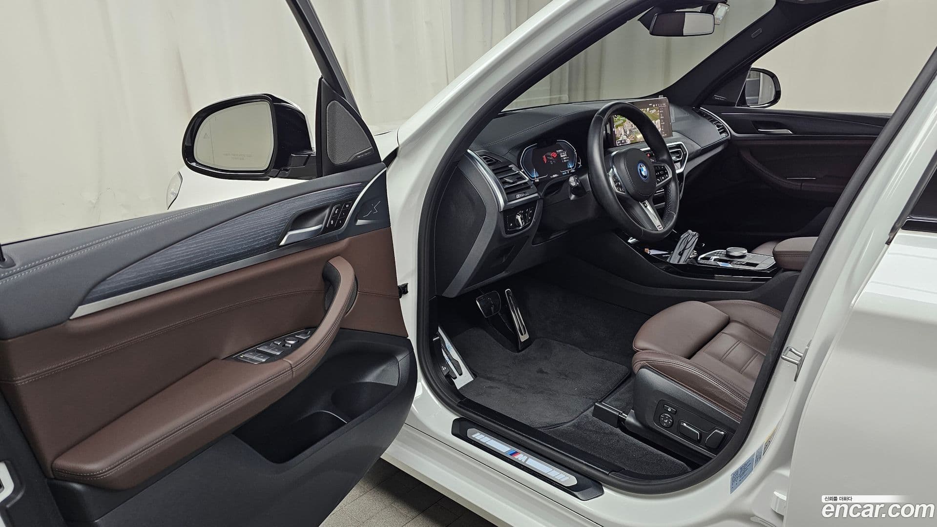 Main__Slider__Photo:iX3 BMW 2024.5-9