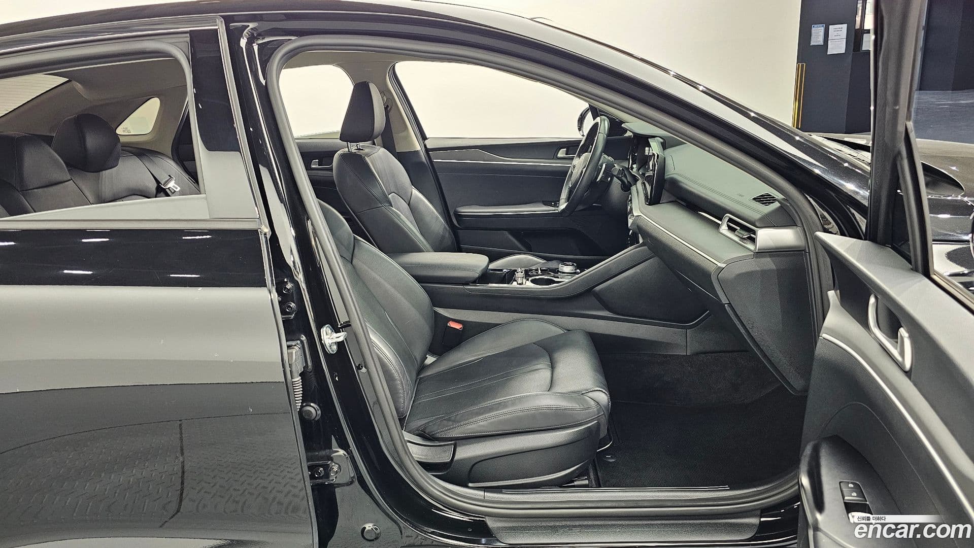 Main__Slider__Photo:K5 Kia 2022.9-9